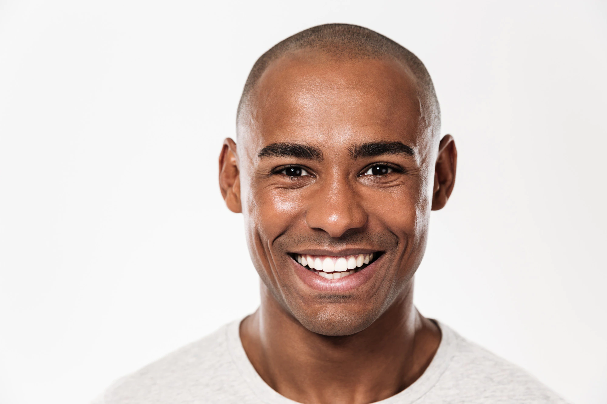Smiling More Could Be The Solution to Better Health
